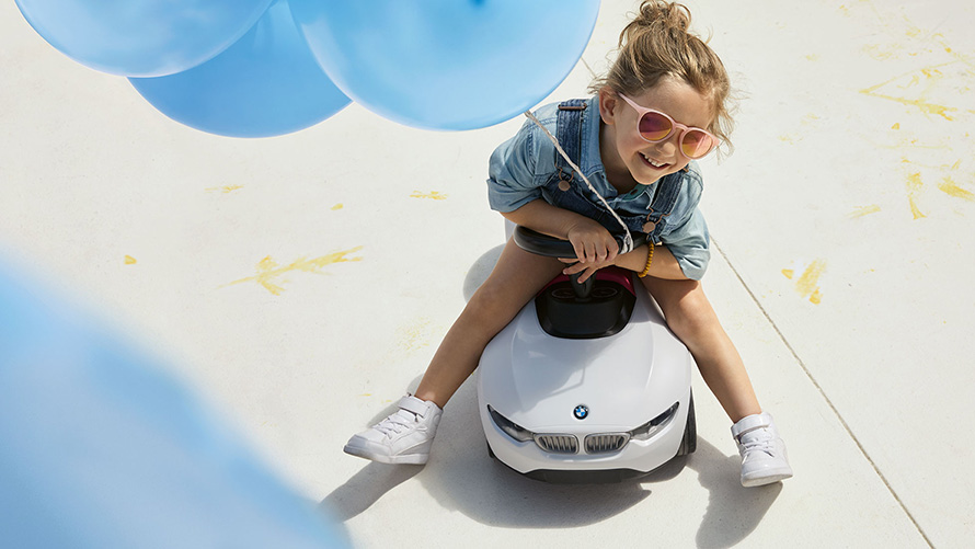 BMW KIDS COLLECTION.